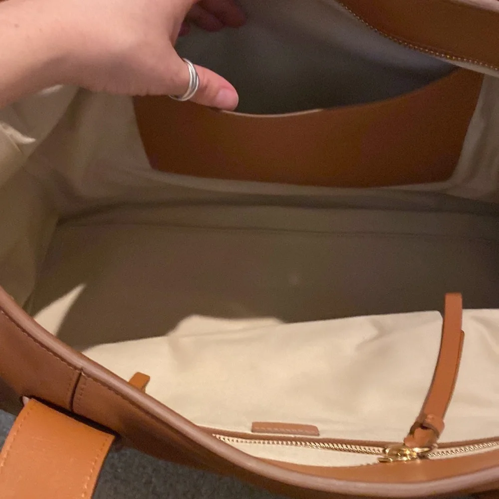 Chloe Brown Leather Tote NWT - Picture 8 of 16